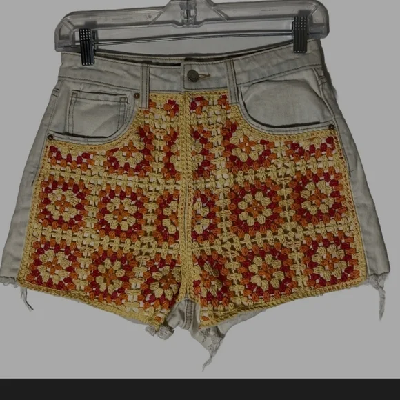 Wild Fable Jean Shorts Yello and Orange Distressed Hem - Picture 4 of 4